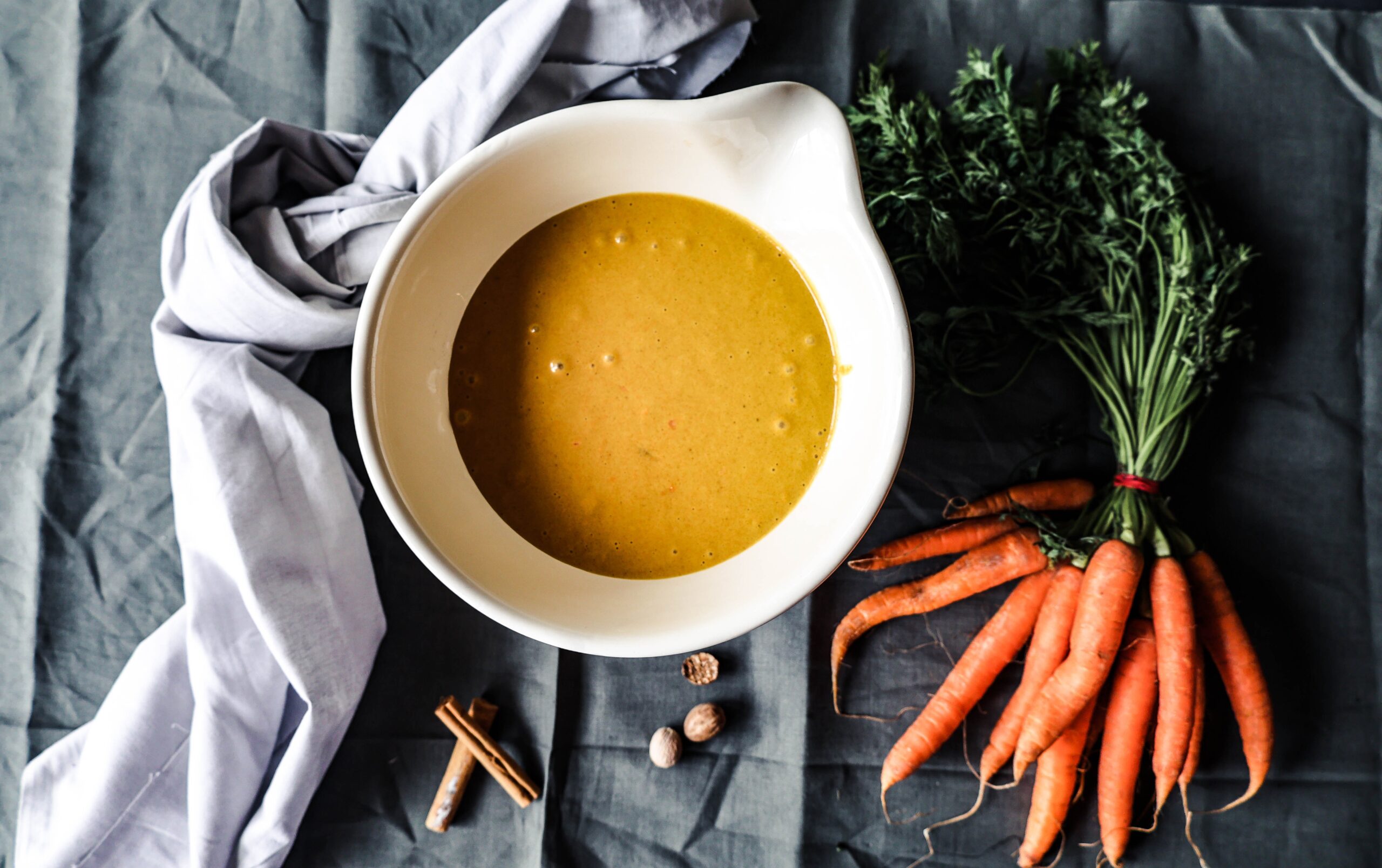 Actual item may vary from image shown Brown gravy in bowl with spout.